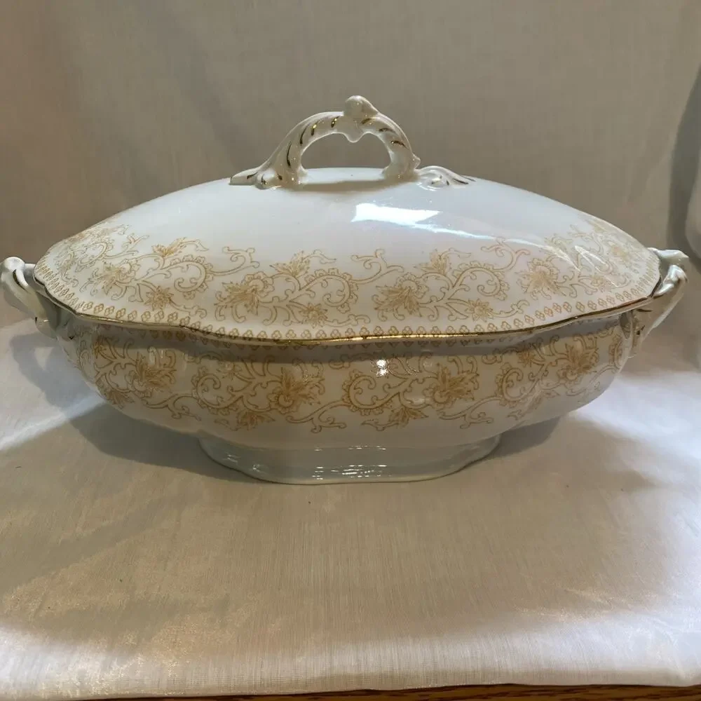Antique John Maddock & Sons Royal Waldorf Tureen 1800's